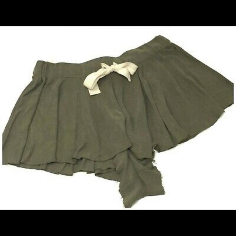 Free People green lounge shorts, like new!